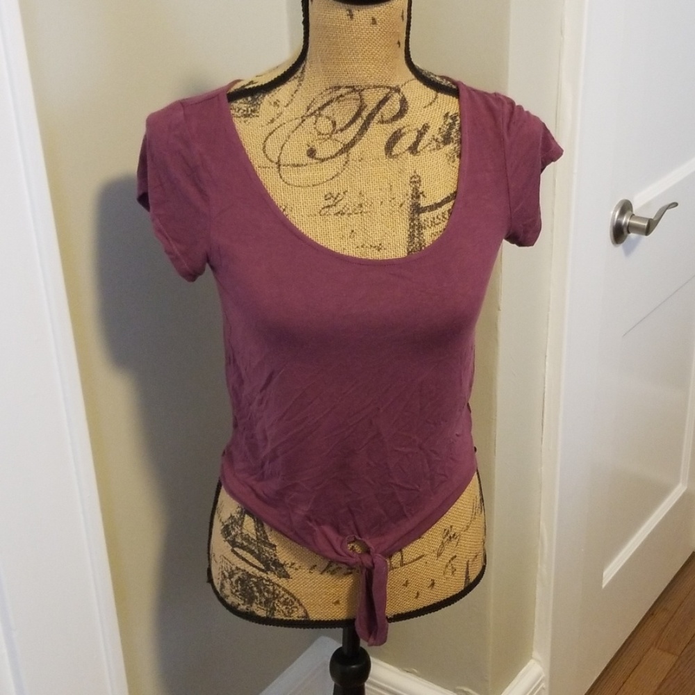 American Eagle- Soft and Sexy crop top. Size small